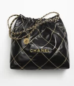 CHANEL / CHANEL 22 HANDBAG Shiny Calfskin & Gold-Tone Metal Black