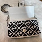 FENDI 2023 latest BAGUETTE bag with Leather strap F2029 Size:26-5-15CM - 图片 6