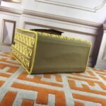 FENDI peekaboo Canvas Tote with mobile phone bag yellow 2118 Size: 37*32 cm - 图片 4