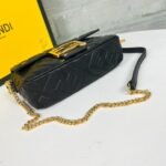 FENDI BAGUETTE Mini Chain Strap Black Handbag Size: 4*18*11cm - 图片 3