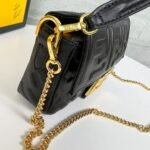 FENDI BAGUETTE Mini Chain Strap Black Handbag Size: 4*18*11cm - 图片 7