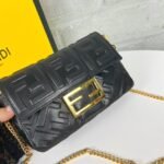 FENDI BAGUETTE Mini Chain Strap Black Handbag Size: 4*18*11cm - 图片 2