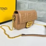 FENDI BAGUETTE Mini Chain Strap Earthy yellow Handbag Size: 4*18*11cm - 图片 7