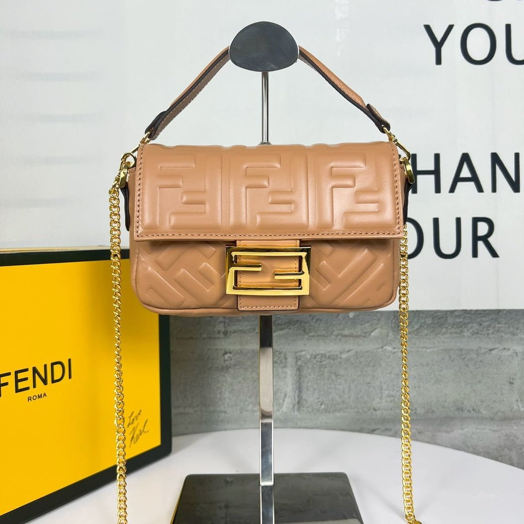 i1664120354_7095_0 FENDI BAGUETTE Mini Chain Strap Earthy yellow Handbag Size: 4*18*11cm - 图片 1