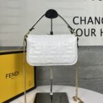 FENDI BAGUETTE Mini Chain Strap White Handbag Size: 4*18*11cm - 图片 2