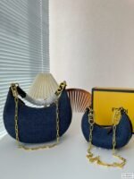 FENDI half moon bag Underarm bag jeans with chain strap Size: 28*16 cm/19*10cm