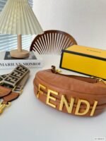 FENDI half moon bag Underarm bag size: 28*16cm - 图片 3