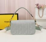 FENDI Baguette F embroidery Light Green shoulderbag F2029 Size: 26*5*15CM - 图片 3