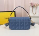 FENDI Baguette F embroidery Light Blue shoulderbag F2029 Size: 26*5*15CM - 图片 5