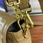 FENDI BAGUETTE Embossed design Ginger Handbag F0191 Size: 26x5x15cm - 图片 3