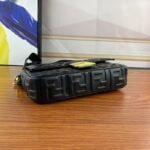 FENDI BAGUETTE Embossed design Black Handbag F0191 Size: 26x5x15cm - 图片 3