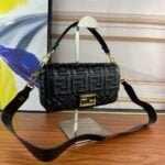 FENDI BAGUETTE Embossed design Black Handbag F0191 Size: 26x5x15cm - 图片 2