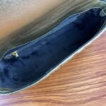 FENDI BAGUETTE Embossed design Gold Handbag F0191 Size: 26x5x15cm - 图片 5