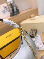 FENDI Patent leather half moon bag Sliver and gold with chain strap Size: 34*16cm - 图片 9