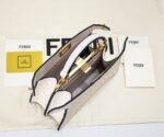 FENDI Peekaboo Cream White 23ss 335 Size: 20*15cm - 图片 4