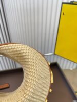 FENDI mini Straw half moon bag Pink Size: 18*9cm - 图片 6