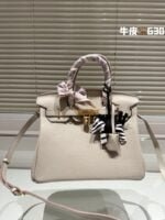 Hermès Birkin Togo Calf Gold Hardware Cream White size: 30????????/ 25????????