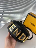 FENDI Woven half moon bag underarm bag 68043 68059 Size: 24*13cm/19*10cm - 图片 12