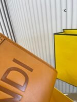 FENDI Tote bag Black/Brown/White Size: 25*22cm - 图片 8