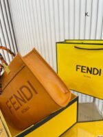 FENDI Tote bag Black/Brown/White Size: 25*22cm - 图片 10