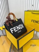 FENDI Tote bag canvas Black/White/Dark Green Size: 25*22cm