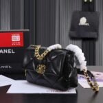 Chanel black oil wax leather Chain crossbody bag Size：26cm - 图片 2