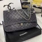Chanel denim Shoulder bag Do old paint size: 42*27*15 CM