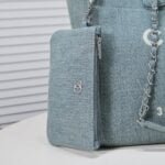 Chanel new beach bag denim bag Blue with little wallet size: 48*38*30*14cm - 图片 7