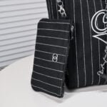 Chanel new beach bag denim bag Black with little wallet size: 48*38*30*14cm - 图片 7