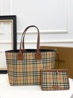 Burberry tote shopping bag with small wallet size: 35*16*29cm