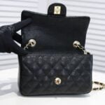 Chanel Cowhide with caviar with gold hardware 1116 size: 20*14*7cm/25.5*16*6.5cm/30*18*8cm - 图片 4