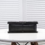 Chanel Lamb skin chain crossbody bag with sliver hardware size: 25*15*9cm - 图片 3