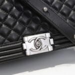 Chanel Lamb skin chain crossbody bag with sliver hardware size: 25*15*9cm - 图片 4