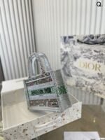 Dior BOOK TOTE Diamond setting bag size: 22*14cm - 图片 4