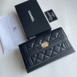 Chanel sheepskin Clutch bag with gold hardware size: 19*10cm