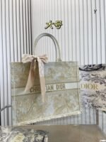 Dior BOOK Canvas tote size: 41*32/36*27cm - 图片 7