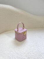 CELINE 23s Spring/Summer - Mini smooth leather makeup case Pink 8080 Size: 9.5* 8* 9cm - 图片 2