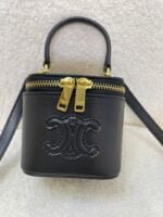 CELINE 23s Spring/Summer - Mini smooth leather makeup case Black 8080 Size: 9.5* 8* 9cm - 图片 8