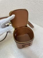CELINE 23s Spring/Summer - Mini smooth leather makeup case brown 8080 Size: 9.5* 8* 9cm - 图片 6