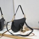 Dior saddle leather with Spaghetti straps black size: 25.5 *20 * 6.5cm - 图片 2