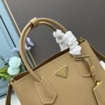 Prada Cross cut cowhide shoulder bag apricot 2756# size: 34*26*16cm - 图片 2