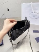 Prada Medieval cylinder nylon bag size: 19* 9cm - 图片 3