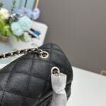 Chanel 23s Salzburg cowhide backpack 917 Black size: 25*20*12cm/23*18*10cm - 图片 7