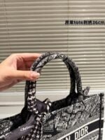 Dior Book tote INLIGHTS Printing shopping bags size: 42cm/ 36cm - 图片 7