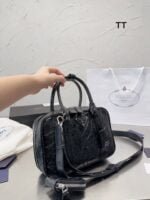 Prada 2023 Shoulder bag 4 colors size：24* 16cm