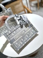 Dior embroidery Book 23 tote shopping bags size: 20cm/26cm/35cm/41cm - 图片 5