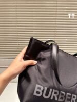 Burberry nylon tote bag size: 29*24cm - 图片 5
