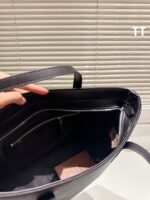 Burberry nylon tote bag size: 29*24cm - 图片 6