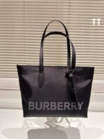Burberry nylon tote bag size: 29*24cm