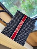 Dior Three-dimensional flocking embroidery tote bag size: 35cm/ 41cm - 图片 3